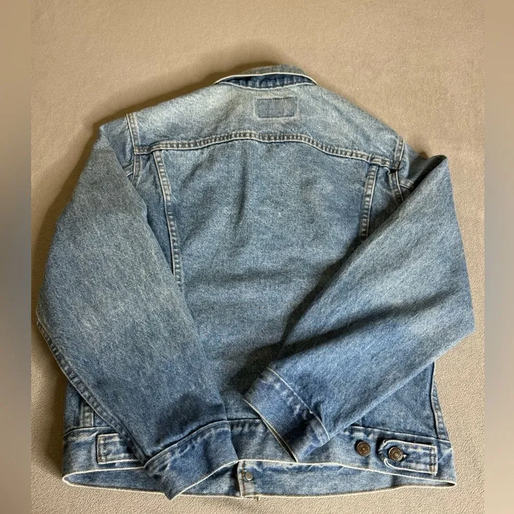 Vintage Levi’s 1980’s Jean Denim Jacket Blue Rare Mens size 40 Made in Usa